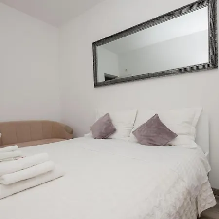 Beautiful In With 3 Bedrooms&wifi *
