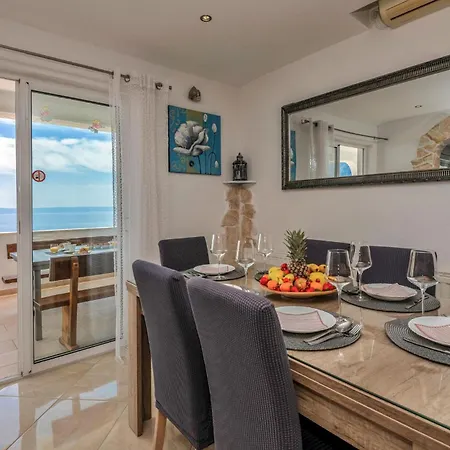 Beautiful In With 3 Bedrooms&wifi